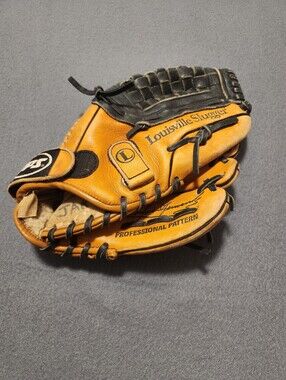 Louisville Slugger Glove Baseball 12 Inch TPS Pro Pattern Bruise Gard RHT